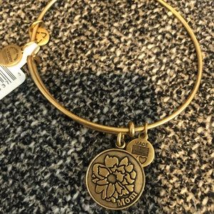 Alex and Ani good MOM bracelet